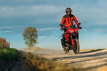 Multistrada V2 2G: Unlock everyday adventure!