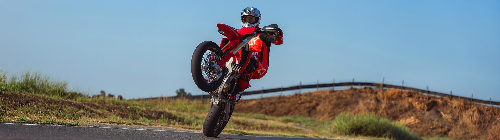 Desmo450 SM Slide 4 Desmo450 SM Slide 4