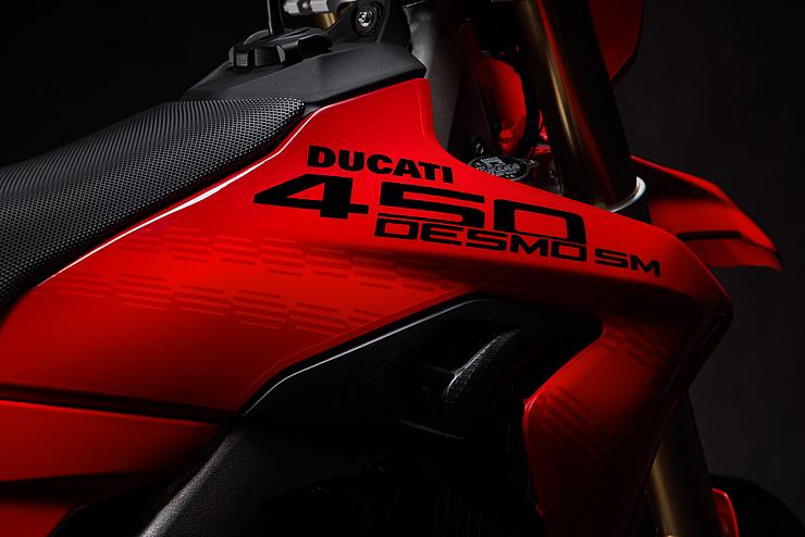 Desmo450 SM Slide 1 Desmo450 SM Slide 1
