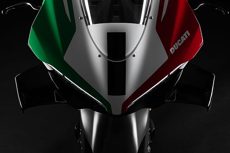 Panigale V4 Tricolore 7G Slide 0 Panigale V4 Tricolore 7G Slide 0