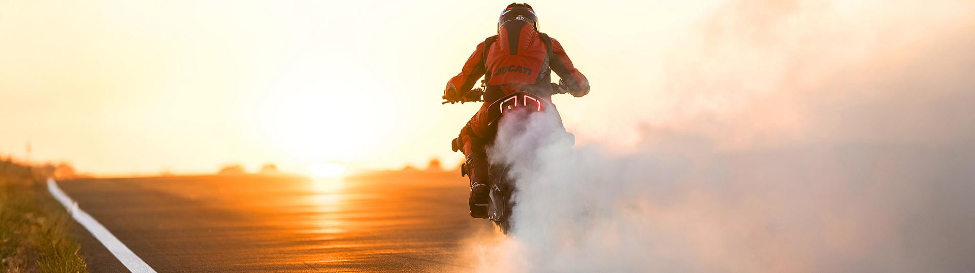 Streetfighter V4 S Slide 1