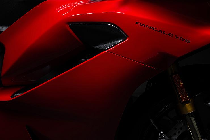 Panigale V2 S Slide 4 Panigale V2 S Slide 4