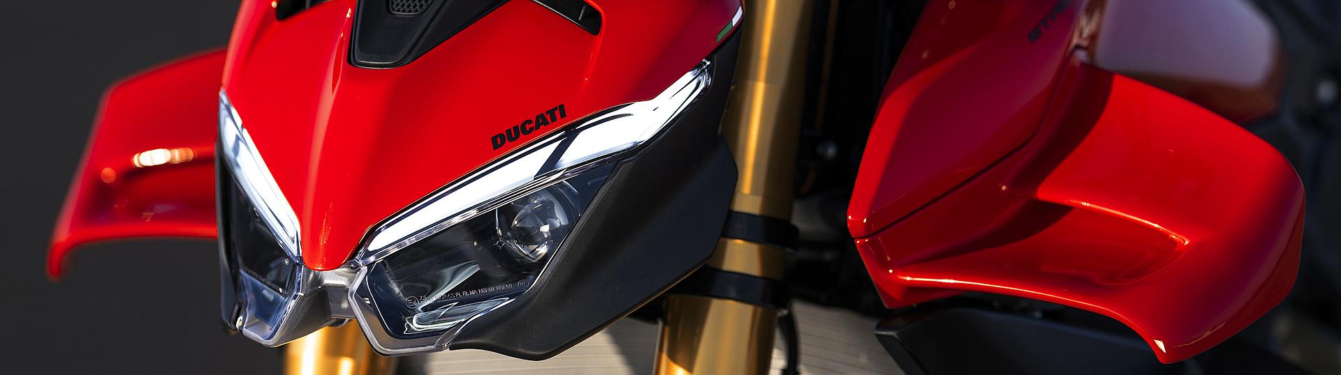 Streetfighter V4 S Slide 0 Streetfighter V4 S Slide 0