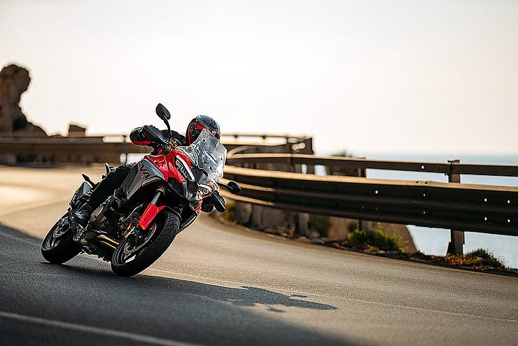 Multistrada V4 FL Slide 2 Multistrada V4 FL Slide 2