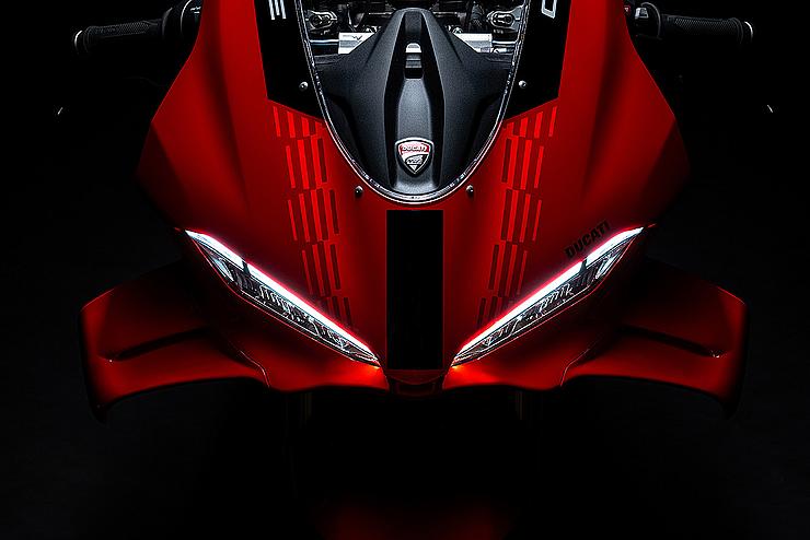 Panigale V4 S 7G Slide 0