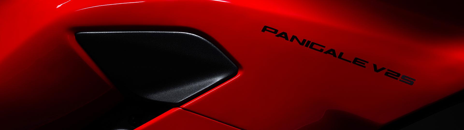 Panigale V2 S Slide 4 Panigale V2 S Slide 4