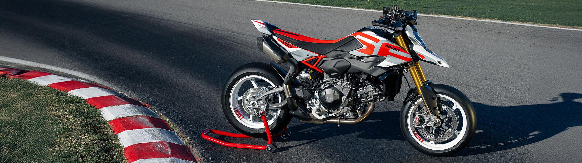 Hypermotard V2 SP Slide 0