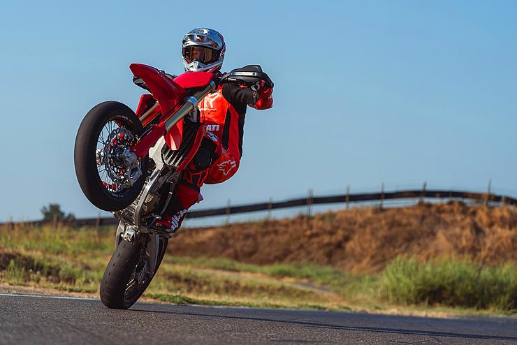 Desmo450 SM Slide 4 Desmo450 SM Slide 4