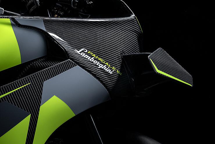 Panigale V4 Lamborghini 7G Slide 4 Panigale V4 Lamborghini 7G Slide 4