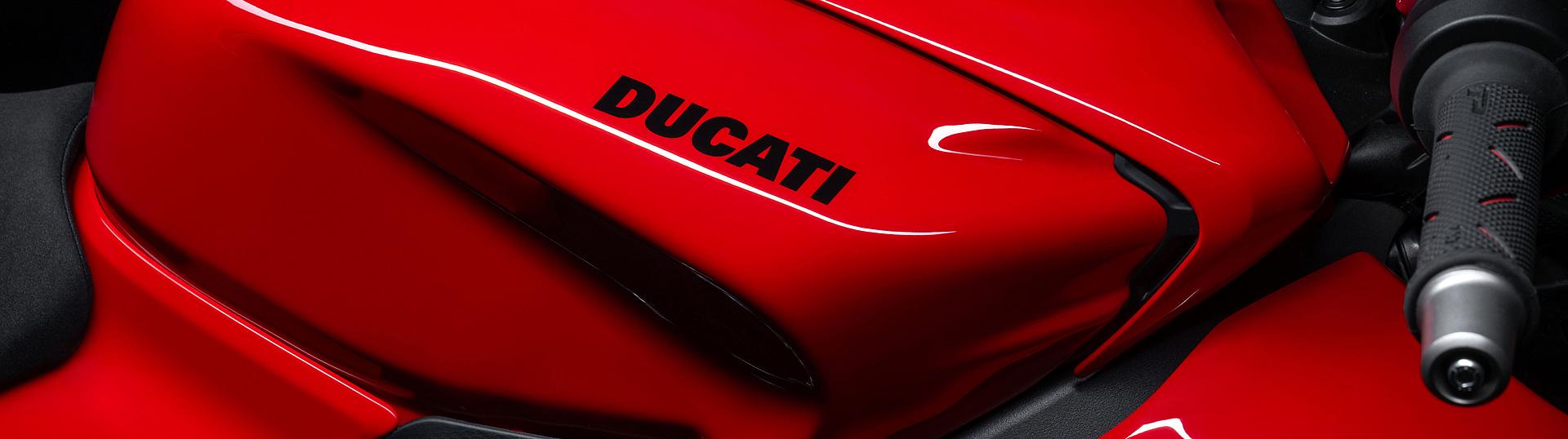 Streetfighter V4 Slide 5