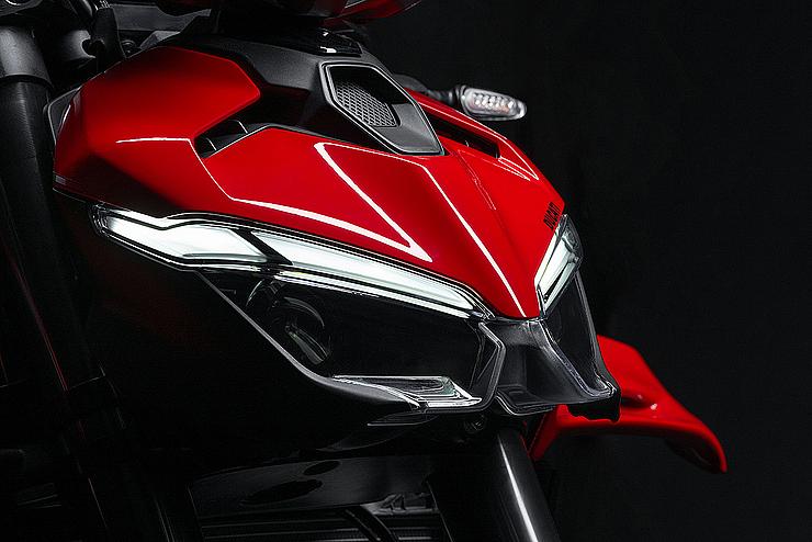 Streetfighter V4 Slide 0