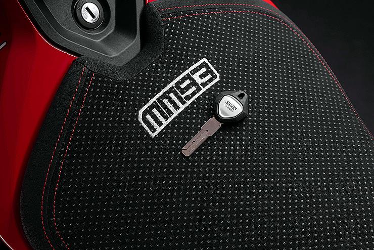 Panigale V4 MM93 WC Replica Slide 4