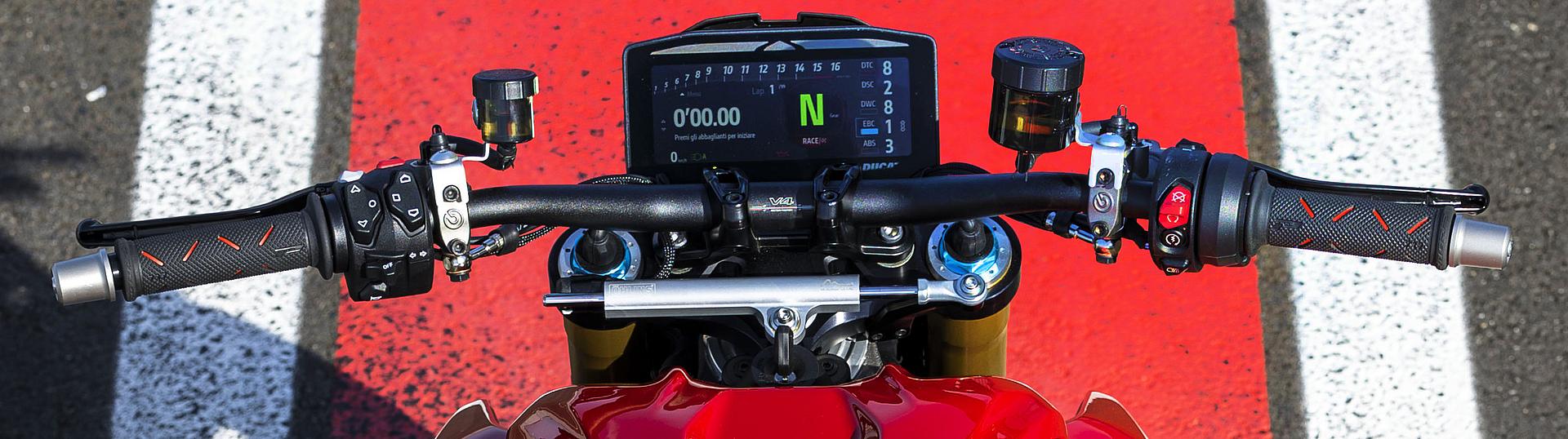 Streetfighter V4 S Slide 5