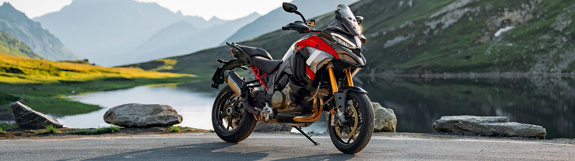 Multistrada V4 Pikes Peak FL Slide 3 Multistrada V4 Pikes Peak FL Slide 3