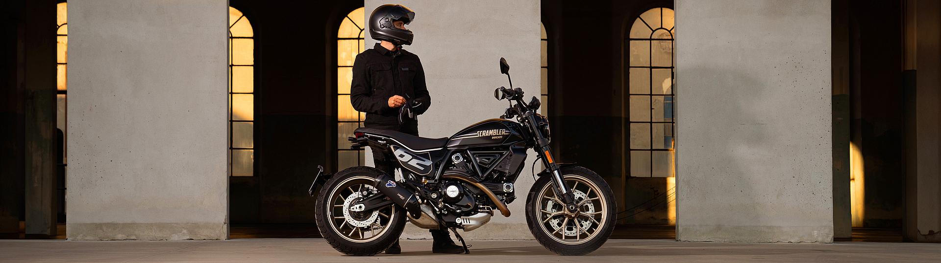 800 Full Throttle 2G 25 Slide 1