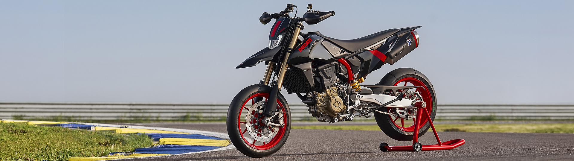 Hypermotard 698 Mono Nera Slide 3 Hypermotard 698 Mono Nera Slide 3