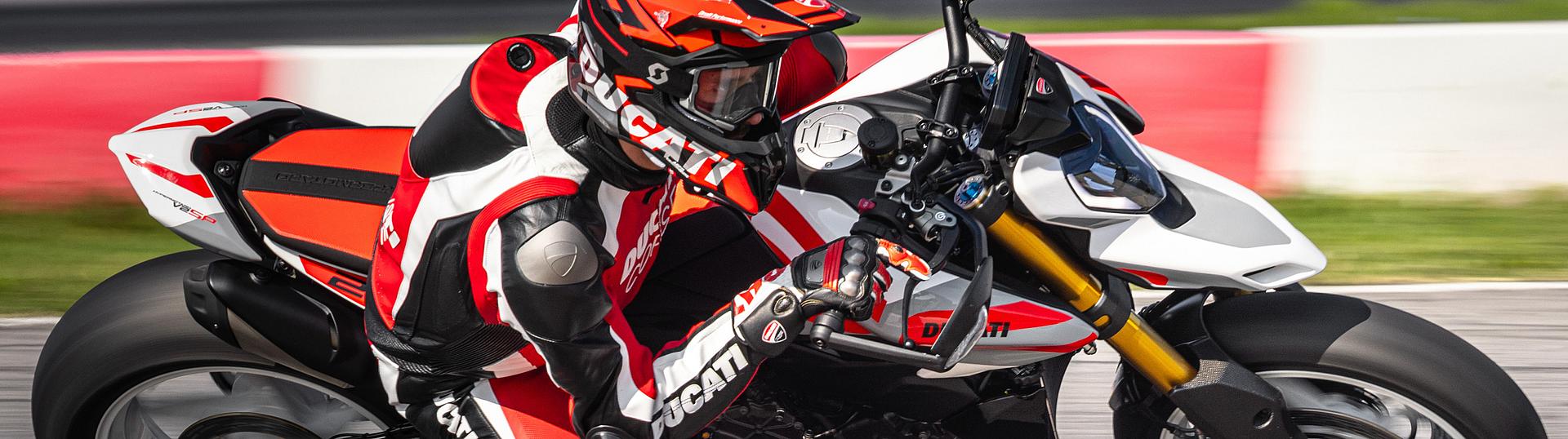 Hypermotard V2 SP Slide 5