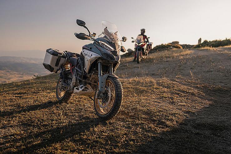 Multistrada V4 Rally FL Slide 0