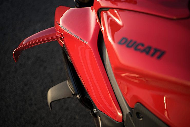 Streetfighter V4 S Slide 7 Streetfighter V4 S Slide 7