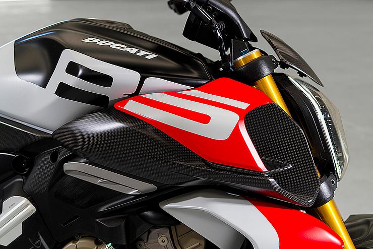 Diavel V4 RS Slide 6 Diavel V4 RS Slide 6