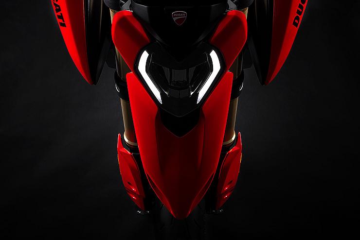 Hypermotard V2 Slide 5 Hypermotard V2 Slide 5