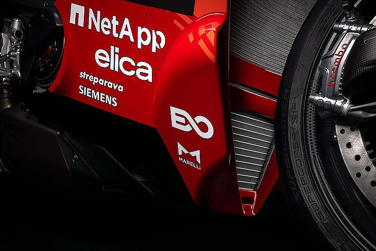 Panigale V4 MM93 WC Replica Slide 7