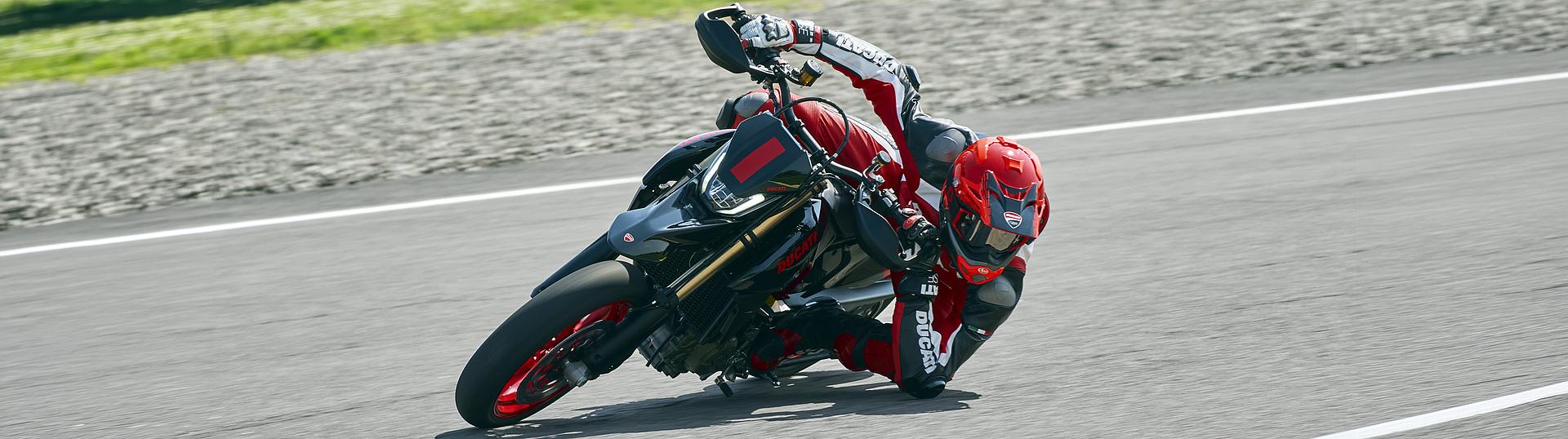 Hypermotard 698 Mono Nera Slide 7 Hypermotard 698 Mono Nera Slide 7