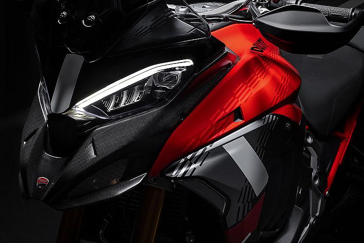 Multistrada V4 Pikes Peak FL Slide 2 Multistrada V4 Pikes Peak FL Slide 2