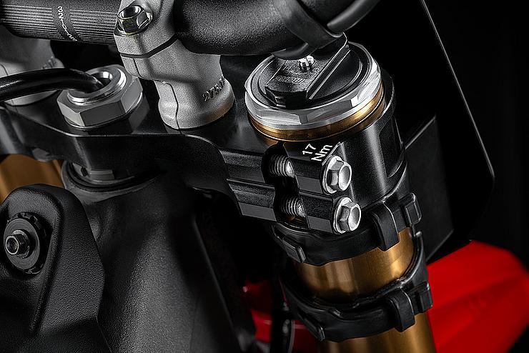 Desmo450 MX Factory Slide 6