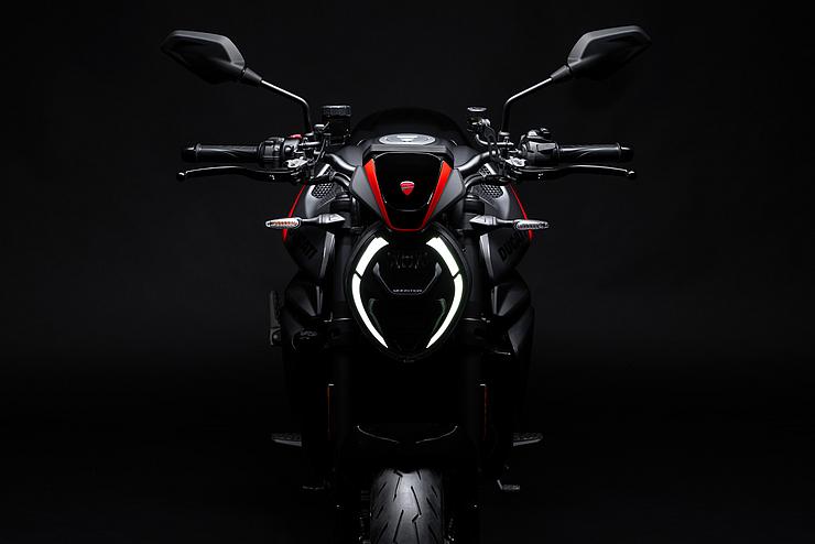 Monster Sport 5G Slide 7 Monster Sport 5G Slide 7